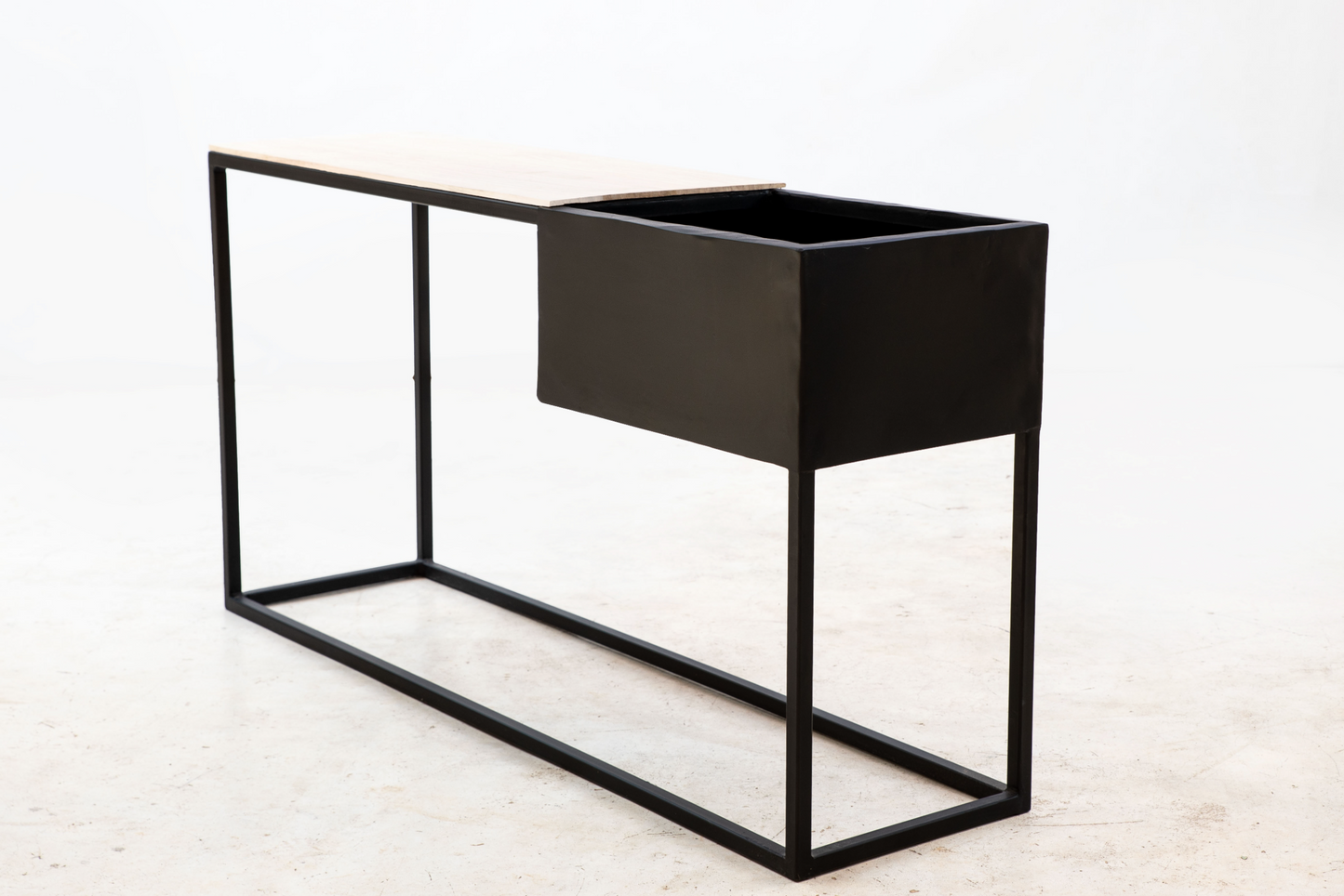 Slick Single Planter